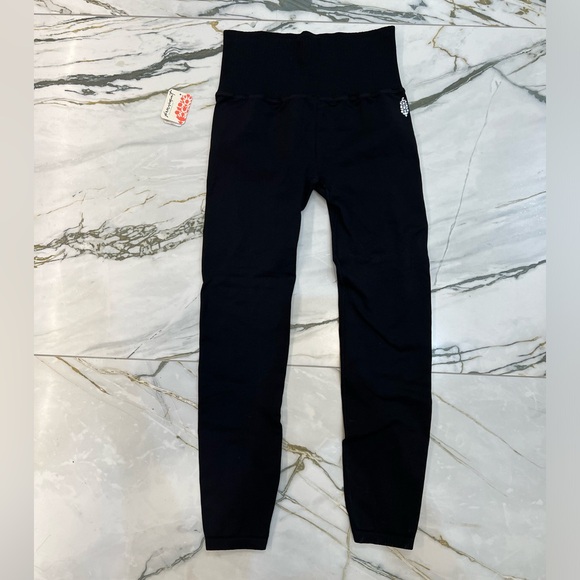 Free People High-Rise 7/8 Length Good Karma Leggings. NWT - Picture 2 of 11